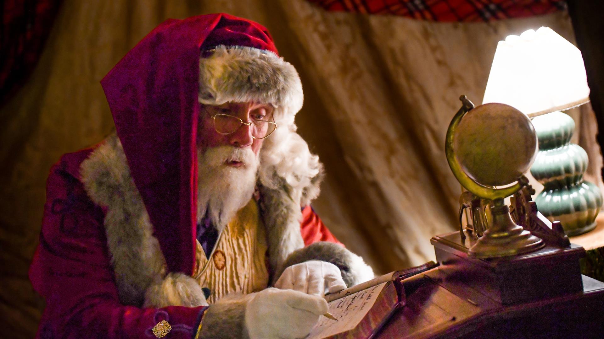 Featured Image for ‘Magic and Mistletoe’ Christmas Event